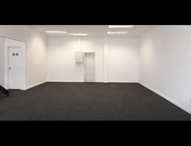 BUSINESS PROPERTY TO RENT IN BRYANSTON